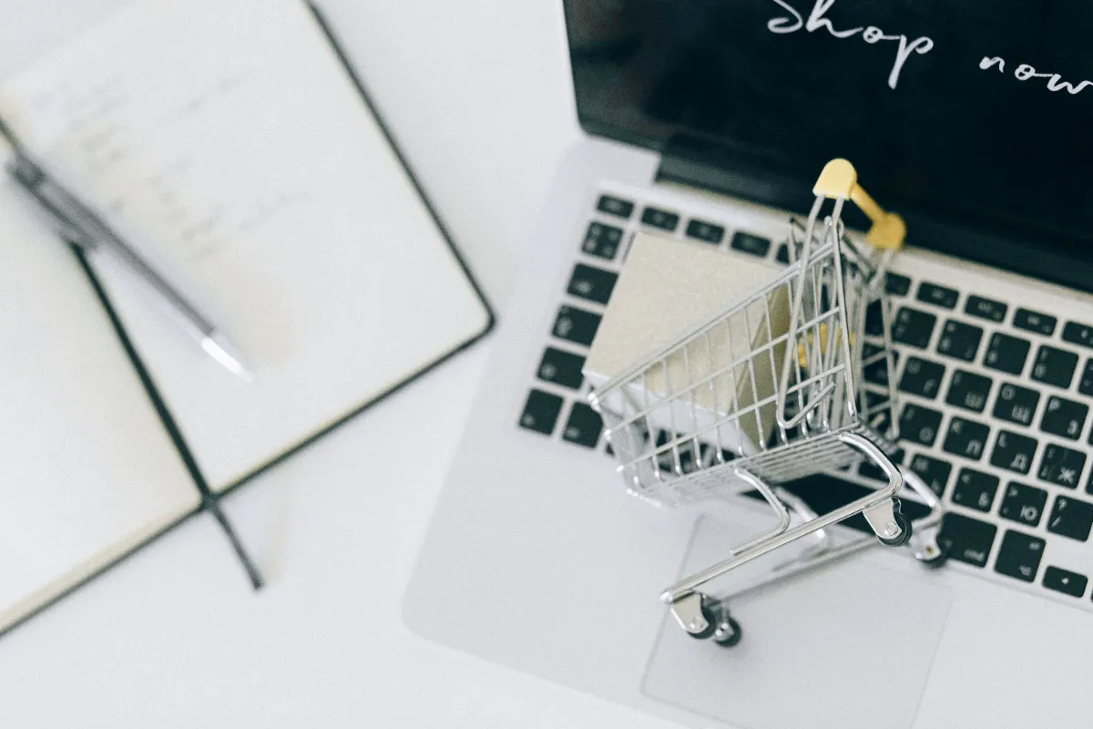 Illustration of dynamic pricing tracking